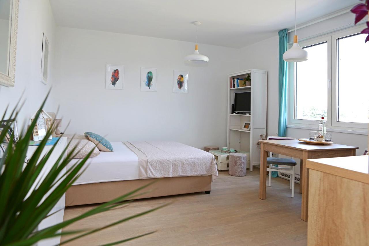 Camino With Parking Appartement