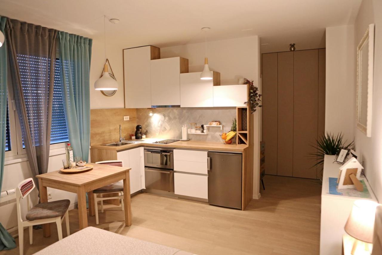Camino With Parking Appartement