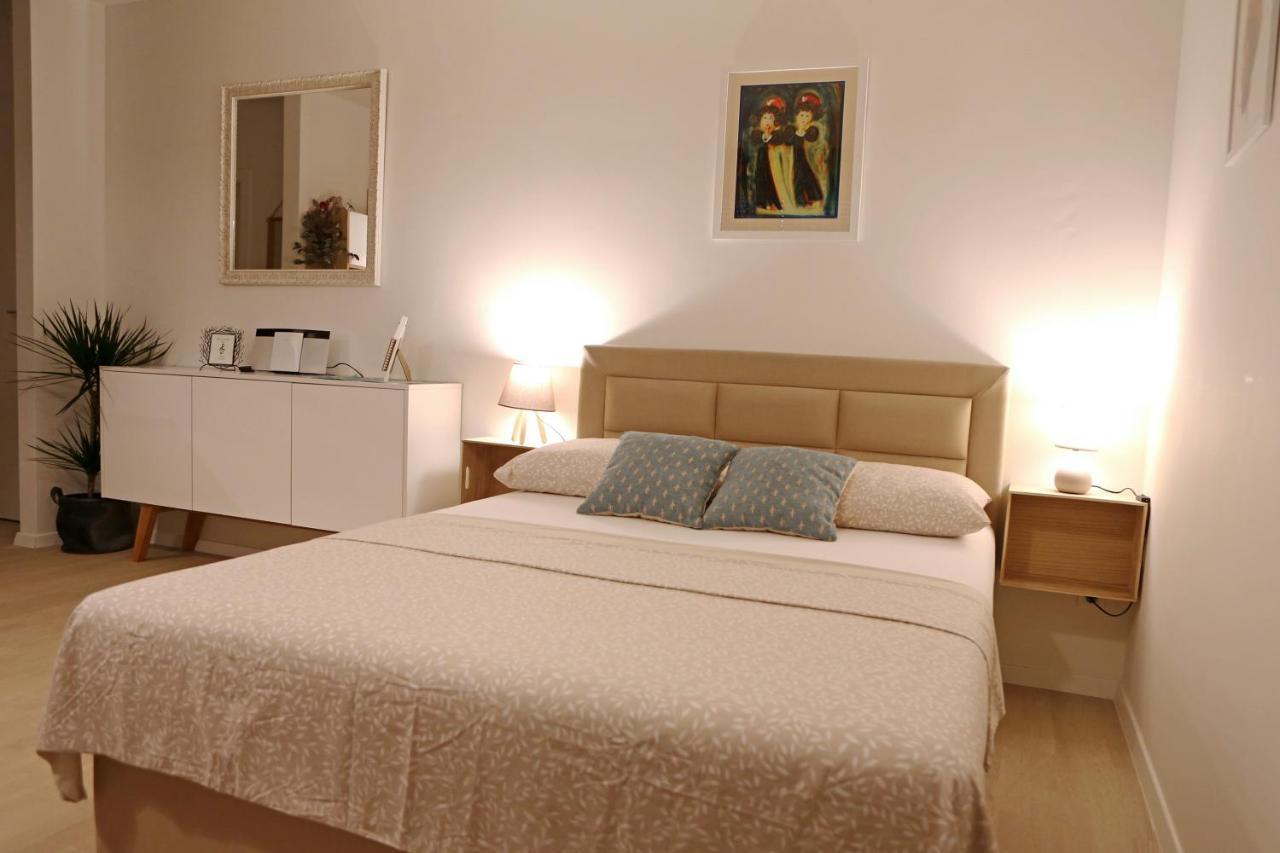 Camino With Parking Appartement